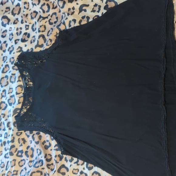 Lane Bryant Knit Tank w/ Lace & Button Accents, size 18/20 - Picture 1 of 5